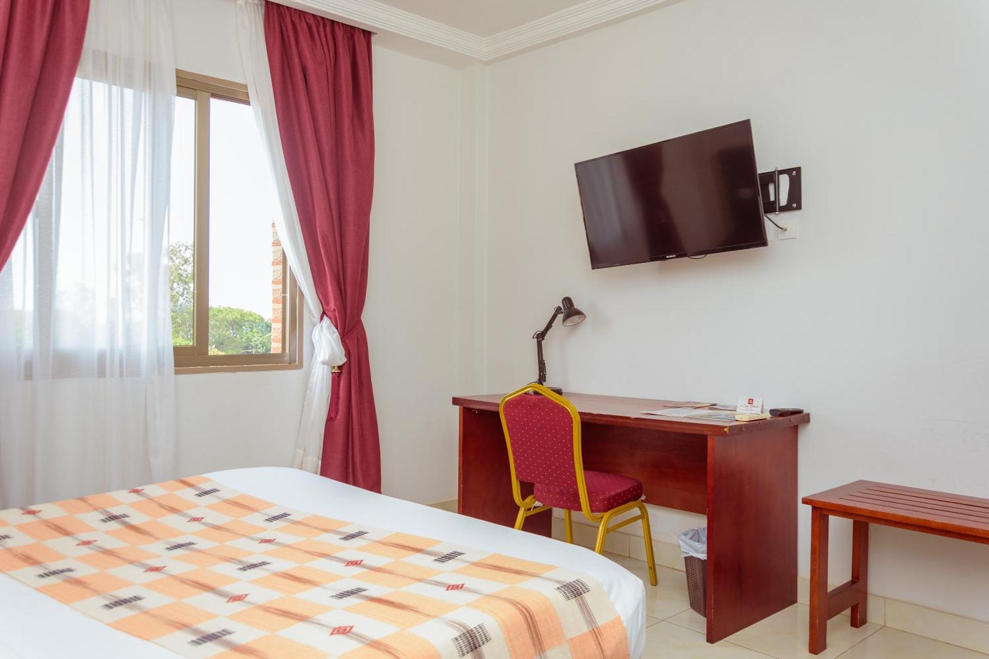 Hôtel La Rose Blanche Korhogo Exterior foto