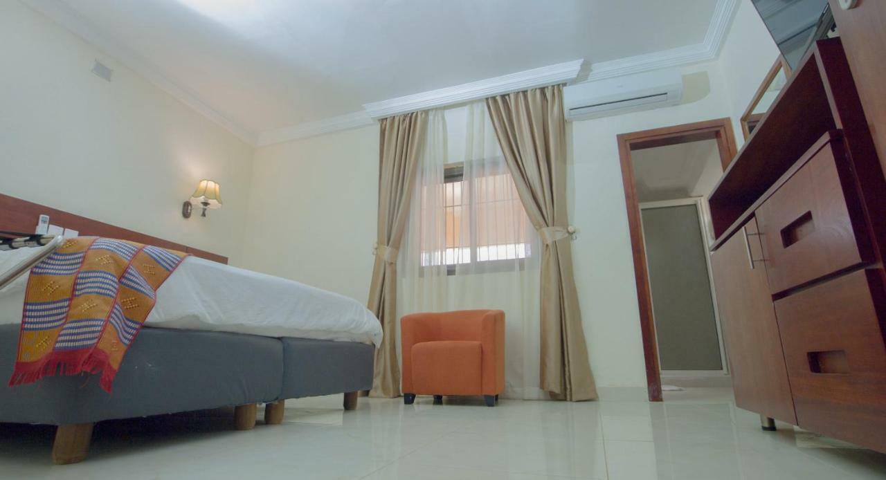 Hôtel La Rose Blanche Korhogo Exterior foto