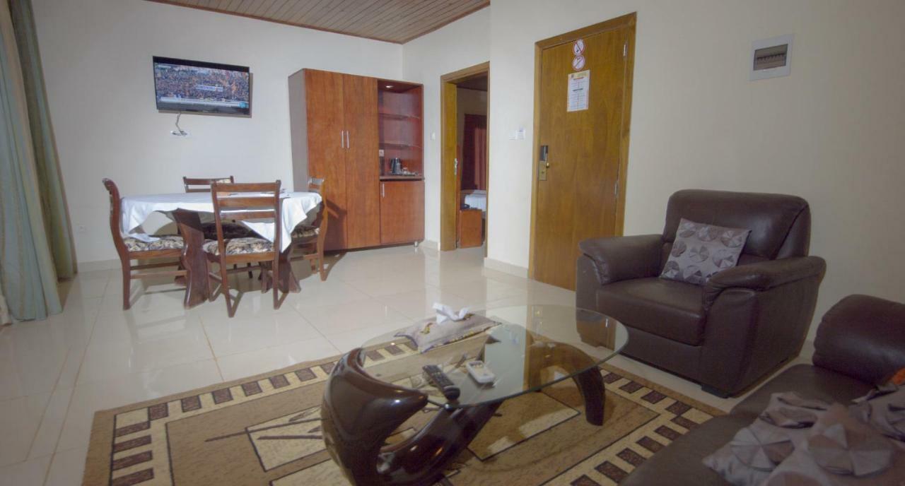 Hôtel La Rose Blanche Korhogo Exterior foto